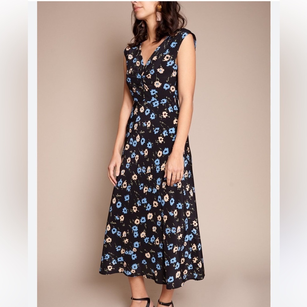 No. 6 Black and Blue Sleeveless V-Neck Midi Dress